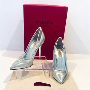 Valentino Garavani Leather Silver Mirror Metallic Nappa Dolly Pump Heels 37.5